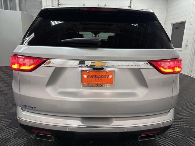 Photo of 2021 Silver Ice Metallic Chevrolet Traverse