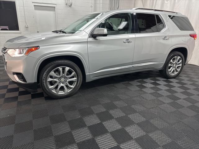 Photo of 2021 Silver Ice Metallic Chevrolet Traverse