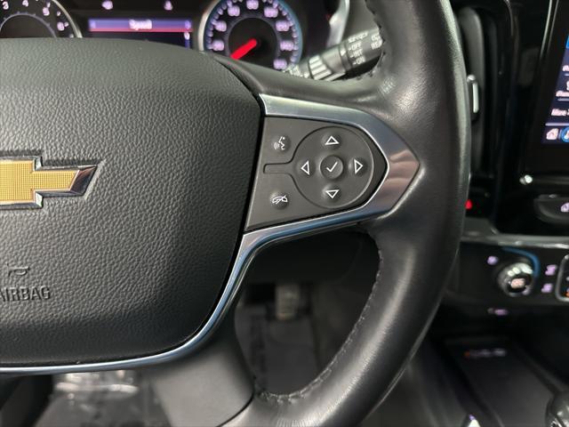 Photo of 2021 Silver Ice Metallic Chevrolet Traverse