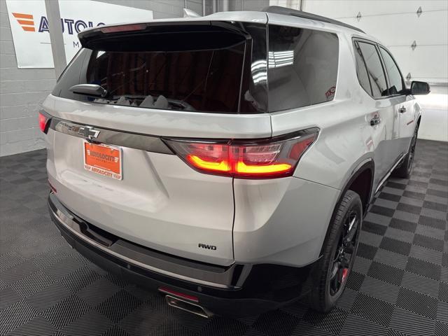 Photo of 2021 Silver Ice Metallic Chevrolet Traverse