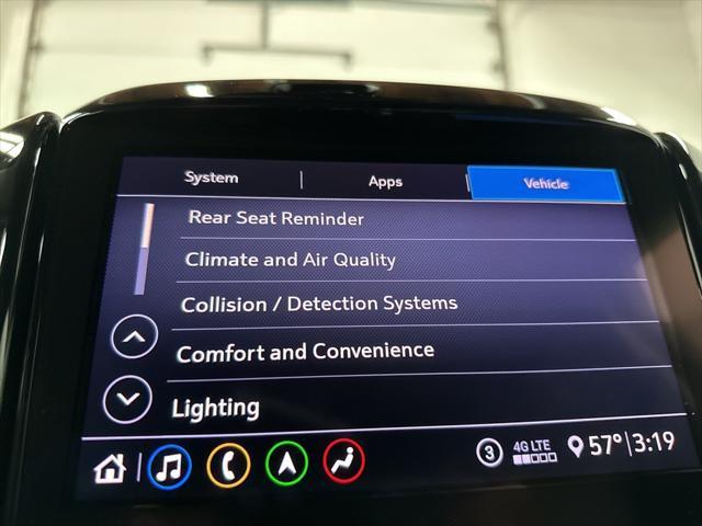 Photo of 2021 Silver Ice Metallic Chevrolet Traverse
