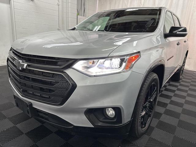 Photo of 2021 Silver Ice Metallic Chevrolet Traverse