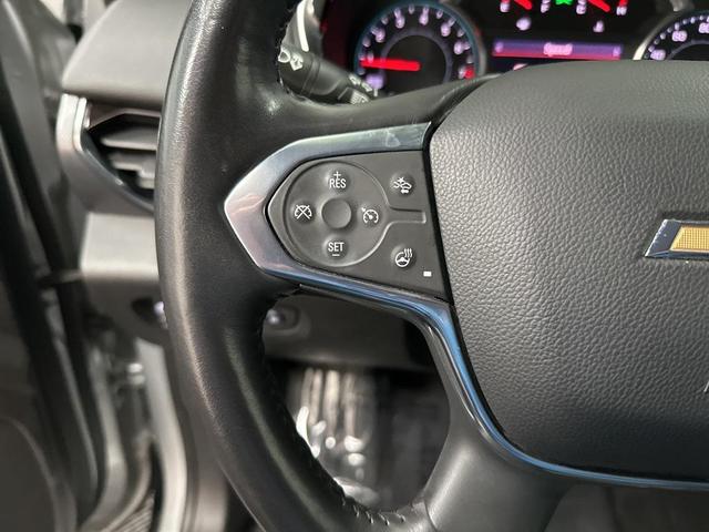 Photo of 2021 Silver Ice Metallic Chevrolet Traverse