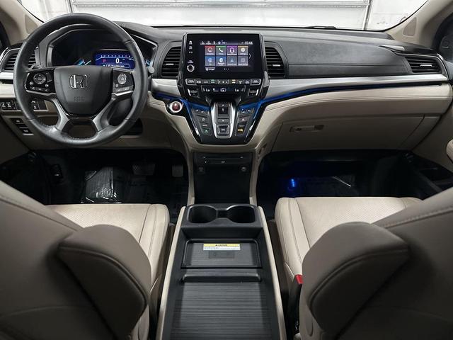 Photo of 2020 Deep Scarlet Pearl Honda Odyssey