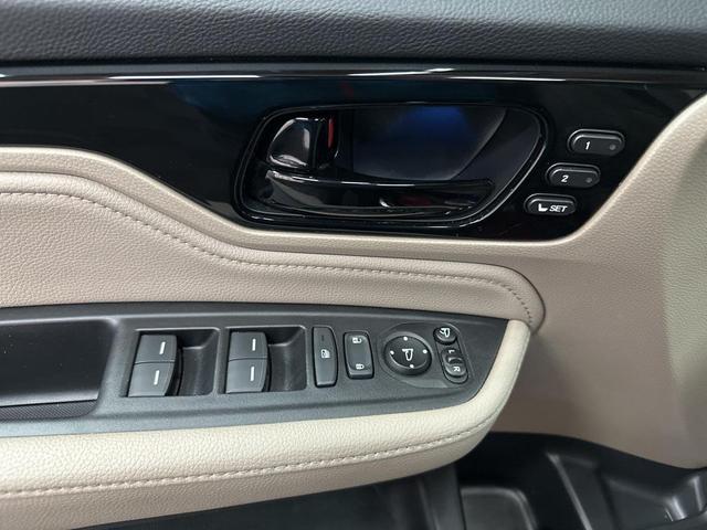 Photo of 2020 Deep Scarlet Pearl Honda Odyssey