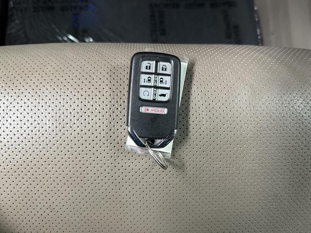 Photo of 2020 Deep Scarlet Pearl Honda Odyssey