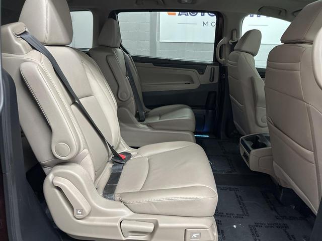 Photo of 2020 Deep Scarlet Pearl Honda Odyssey