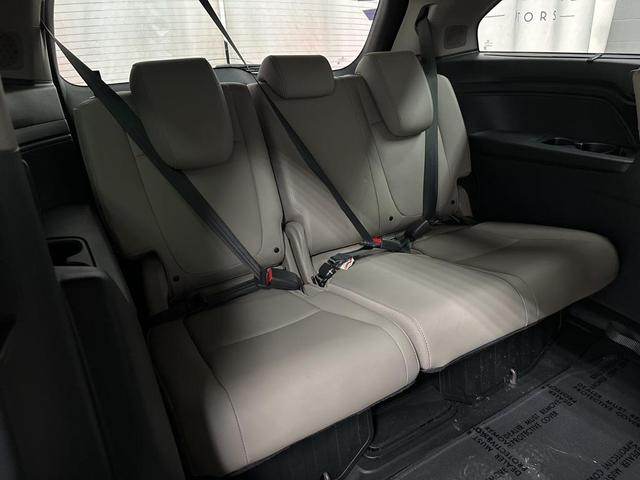 Photo of 2020 Deep Scarlet Pearl Honda Odyssey