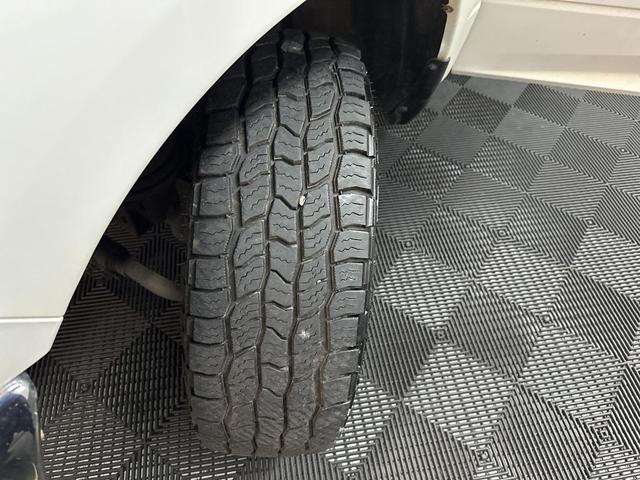 Photo of 2014 Bright White Clearcoat RAM 3500