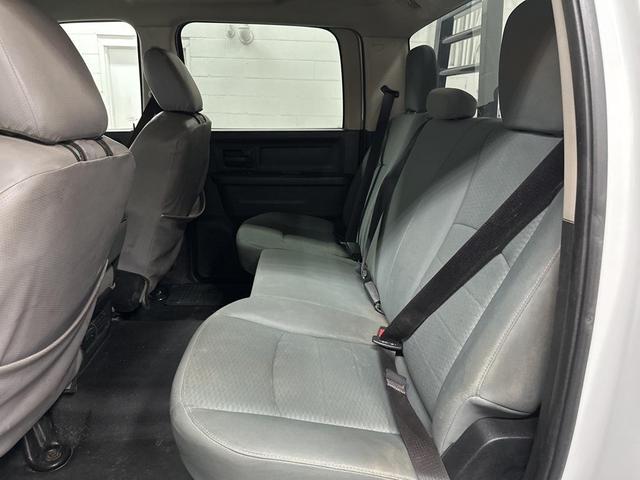 Photo of 2014 Bright White Clearcoat RAM 3500