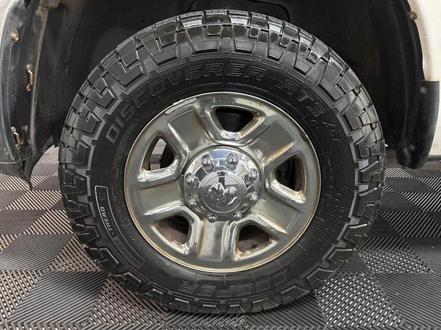 Photo of 2014 Bright White Clearcoat RAM 3500