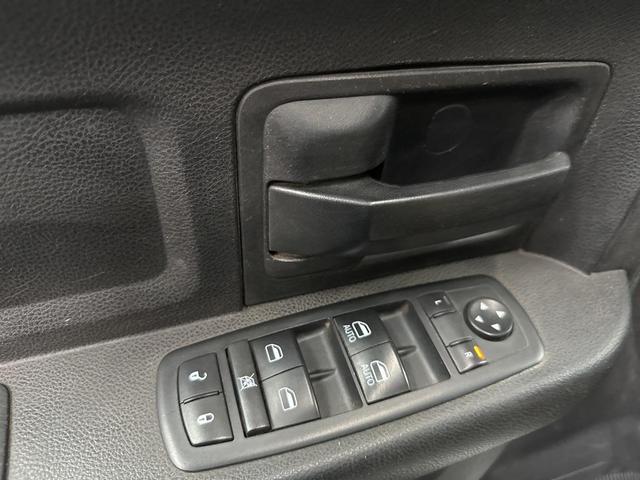 Photo of 2014 Bright White Clearcoat RAM 3500