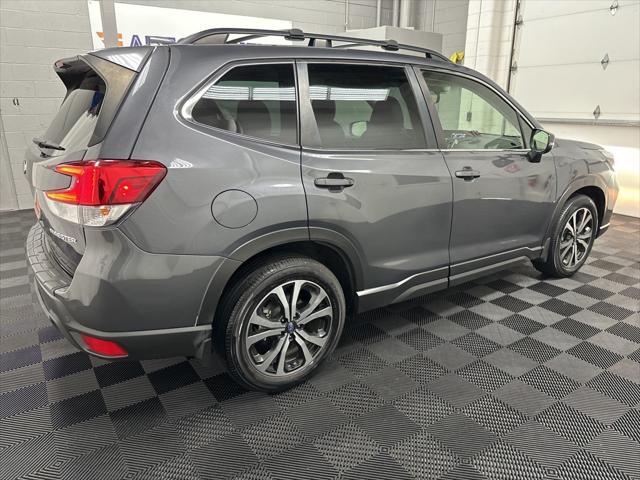 Photo of 2021 Magnetite Gray Metallic Subaru Forester