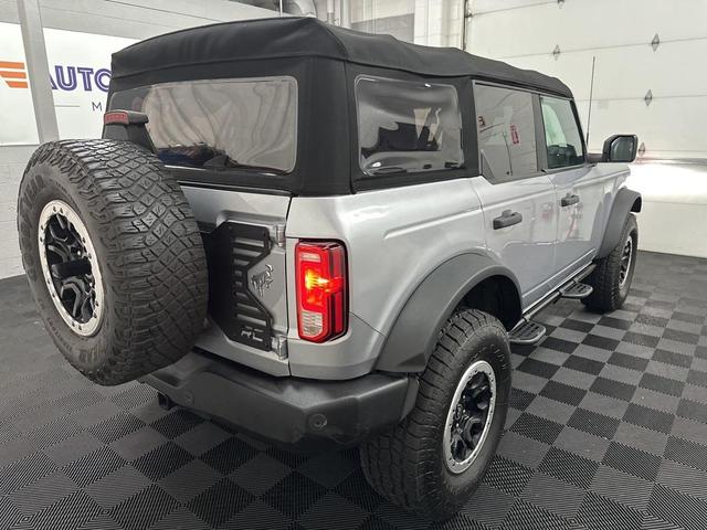 Photo of 2022 Iconic Silver Metallic Ford Bronco