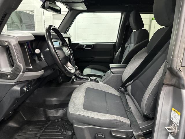 Photo of 2022 Iconic Silver Metallic Ford Bronco