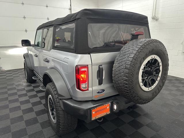 Photo of 2022 Iconic Silver Metallic Ford Bronco
