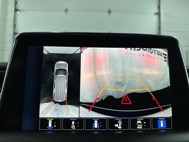 Photo of 2024 Summit White Chevrolet Tahoe