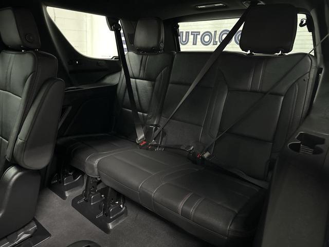 Photo of 2024 Summit White Chevrolet Tahoe