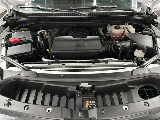 Photo of 2024 Summit White Chevrolet Tahoe