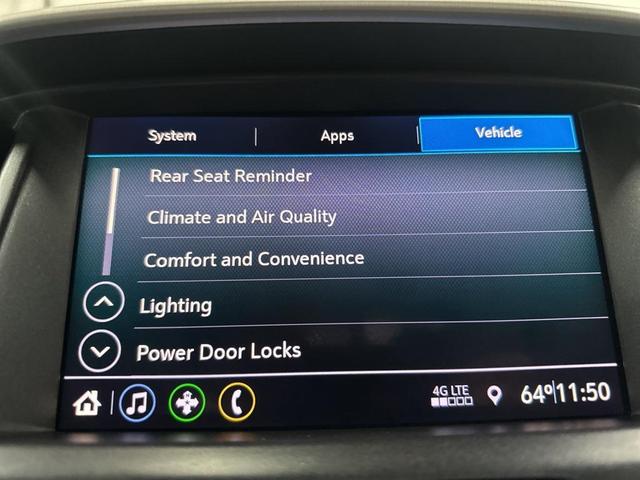 Photo of 2021 Summit White GMC Canyon