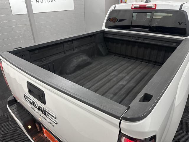 Photo of 2021 Summit White GMC Canyon