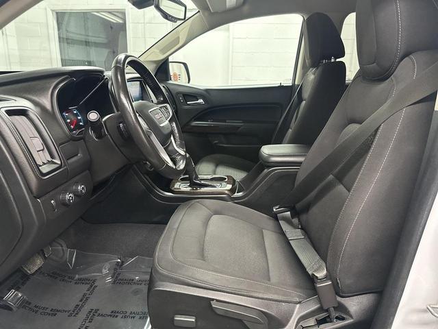 Photo of 2021 Summit White GMC Canyon