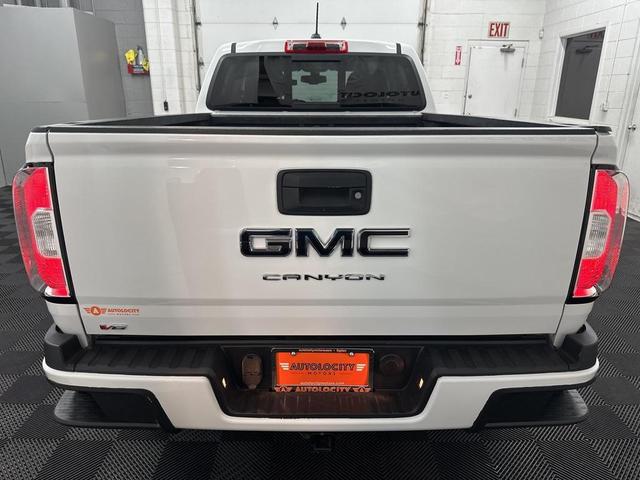 Photo of 2021 Summit White GMC Canyon