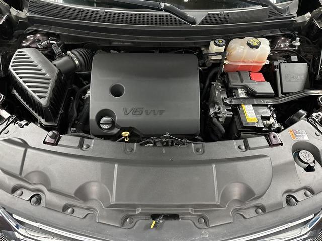 Photo of 2020 Black Cherry Metallic Chevrolet Traverse