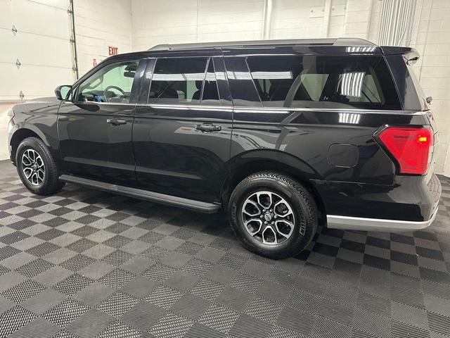 Photo of 2023 Black Metallic Ford Expedition Max