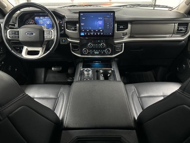 Photo of 2023 Black Metallic Ford Expedition Max
