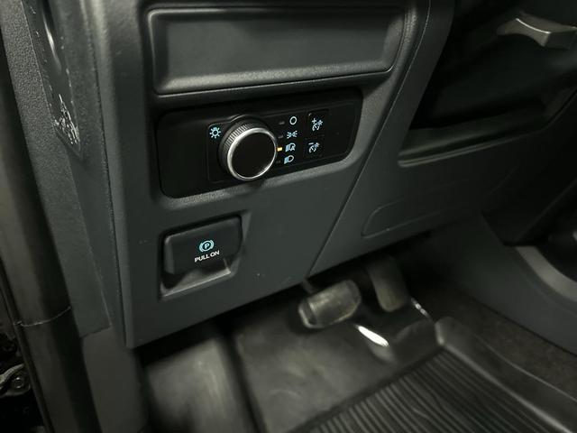 Photo of 2023 Black Metallic Ford Expedition Max