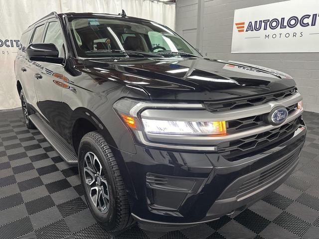 Photo of 2023 Black Metallic Ford Expedition Max