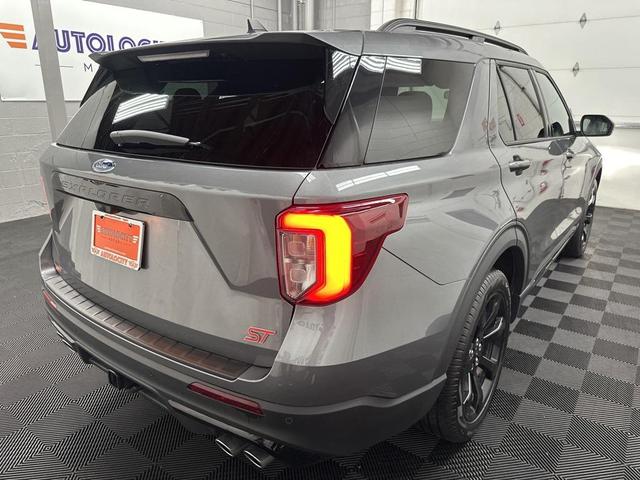 Photo of 2024 Carbonized Gray Metallic Ford Explorer