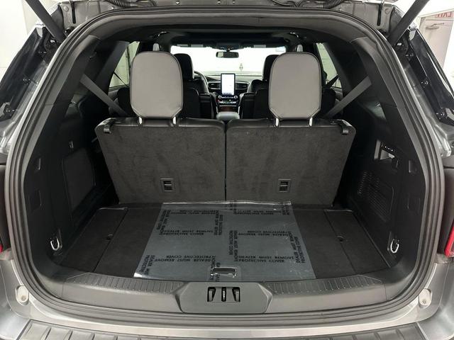 Photo of 2024 Carbonized Gray Metallic Ford Explorer