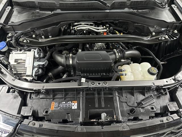 Photo of 2024 Carbonized Gray Metallic Ford Explorer