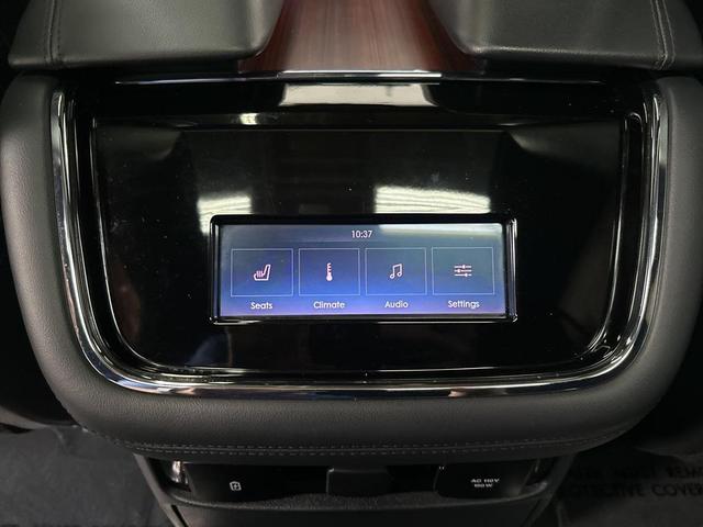 Photo of 2023 Infinite Black Metallic Clearcoat Lincoln Navigator