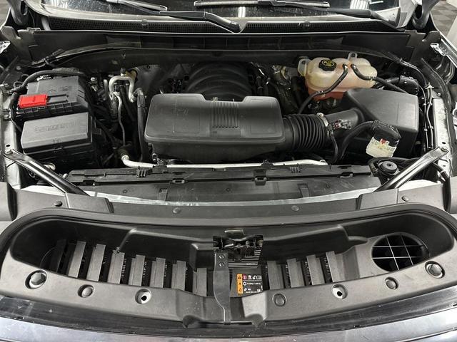 Photo of 2023 Sterling Metallic GMC Yukon XL