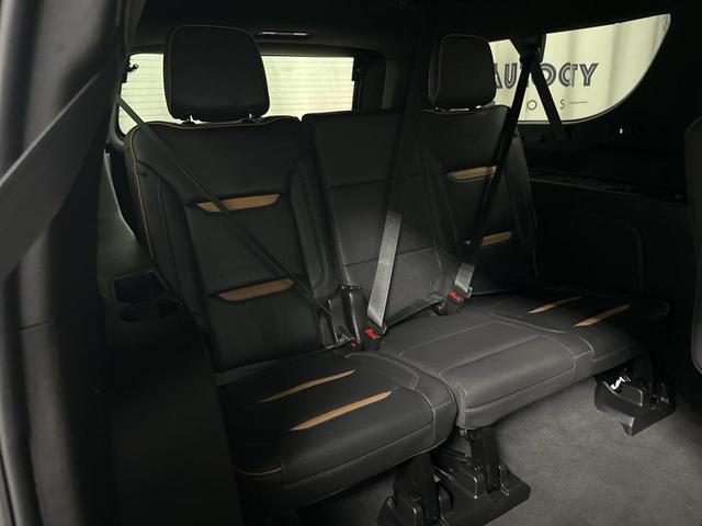 Photo of 2023 Sterling Metallic GMC Yukon XL
