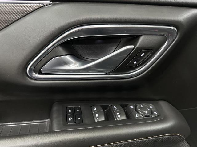 Photo of 2023 Sterling Metallic GMC Yukon XL