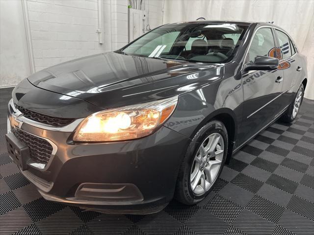 Photo of 2014 Ashen Gray Metallic Chevrolet Malibu