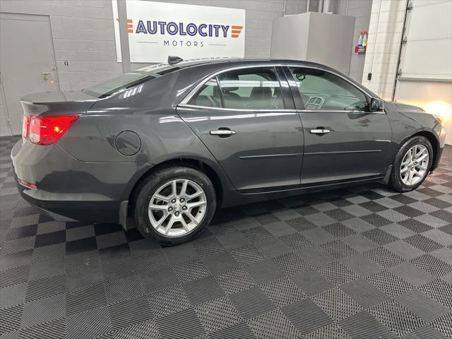 Photo of 2014 Ashen Gray Metallic Chevrolet Malibu