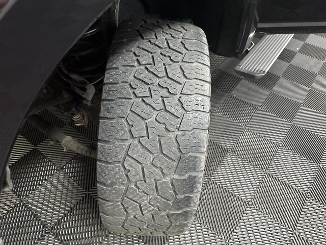 Photo of 2021 Agate Black Metallic Ford F-250