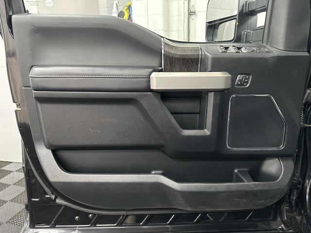 Photo of 2021 Agate Black Metallic Ford F-250