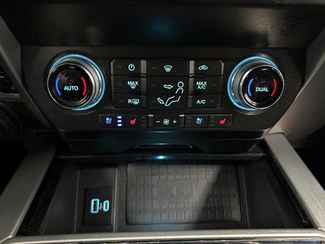 Photo of 2021 Agate Black Metallic Ford F-250