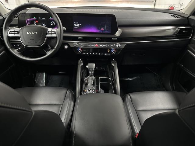 Photo of 2025 Dark Moss Kia Telluride