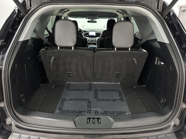 Photo of 2022 Agate Black Metallic Ford Explorer