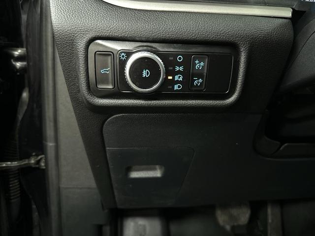 Photo of 2022 Agate Black Metallic Ford Explorer