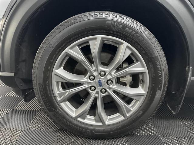 Photo of 2022 Agate Black Metallic Ford Explorer