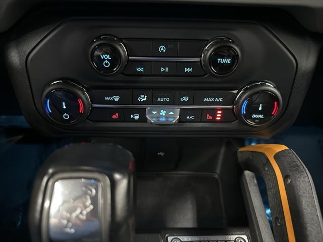 Photo of 2021 Blue Metallic Ford Bronco