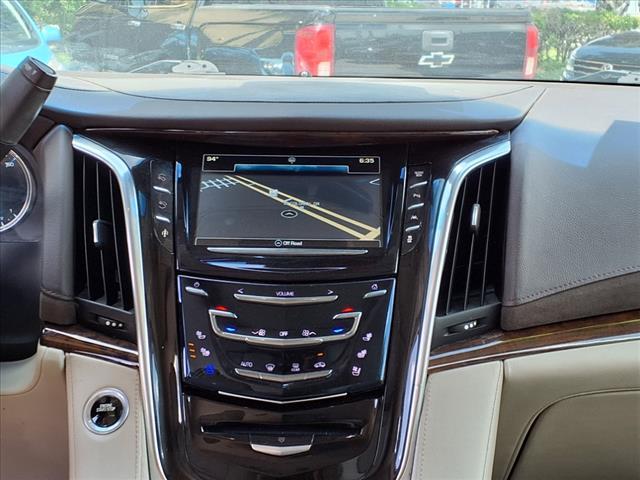 Photo of 2016 Crystal White Tricoat Cadillac Escalade